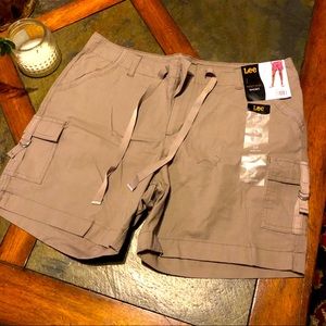 New khaki cargo shorts